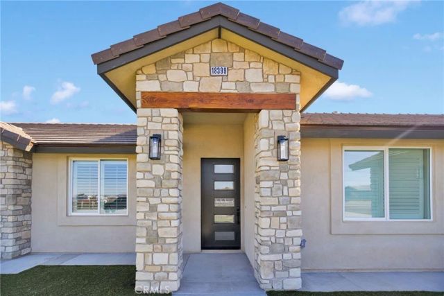 18399 Pacific, Hesperia, CA 92345