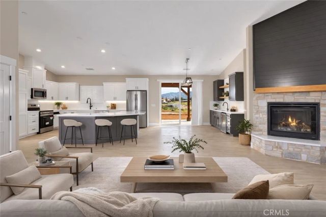 18399 Pacific, Hesperia, CA 92345