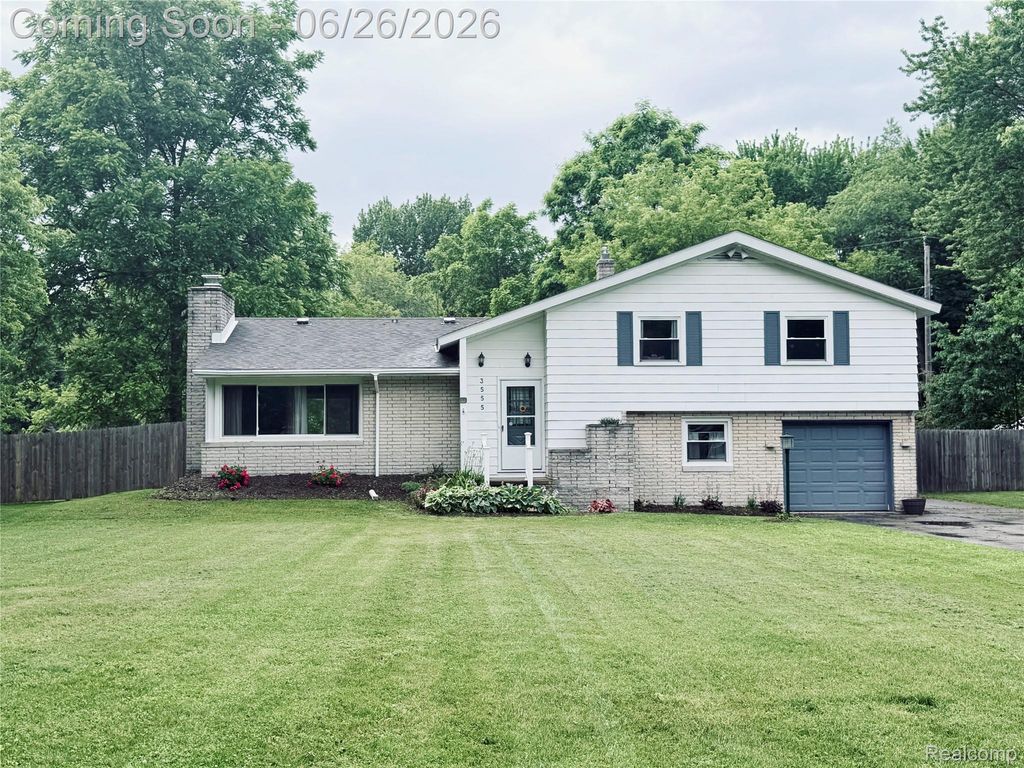 3555 Wilson Drive, Fort Gratiot Charter Township, MI 48059
