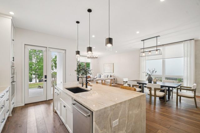 2518 Watkins WAY, Austin, TX 78746