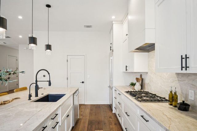 2518 Watkins WAY, Austin, TX 78746