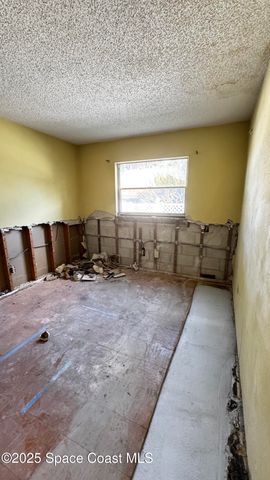 1205 La Brea Avenue, Titusville, FL 32780