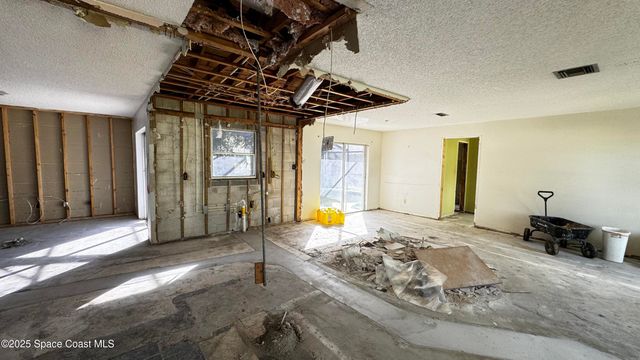 1205 La Brea Avenue, Titusville, FL 32780