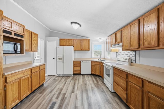 129 Griggs Road, Waco, KY 40385