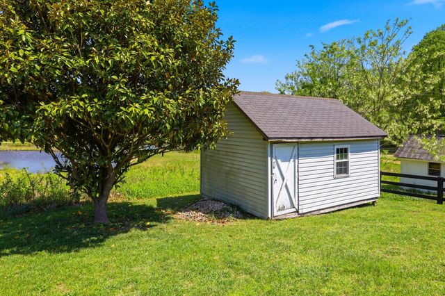 129 Griggs Road, Waco, KY 40385