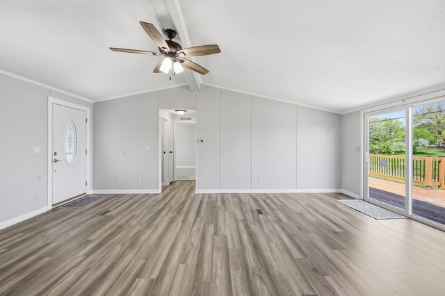 129 Griggs Road, Waco, KY 40385