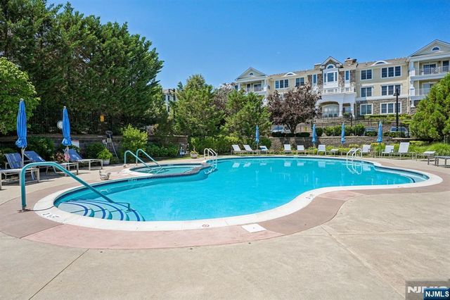 901 Four Seasons Lane, Woodcliff Lake, NJ 07677