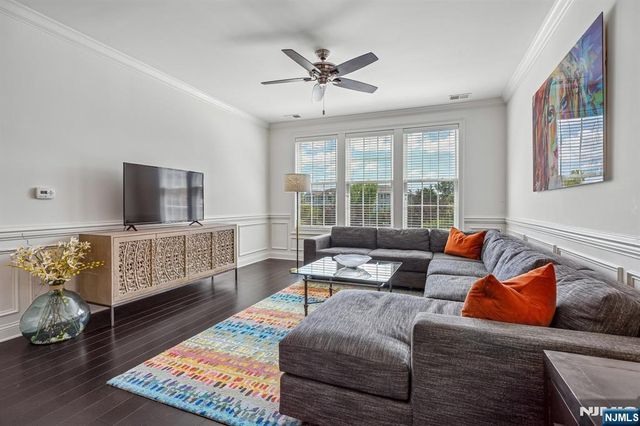 901 Four Seasons Lane, Woodcliff Lake, NJ 07677