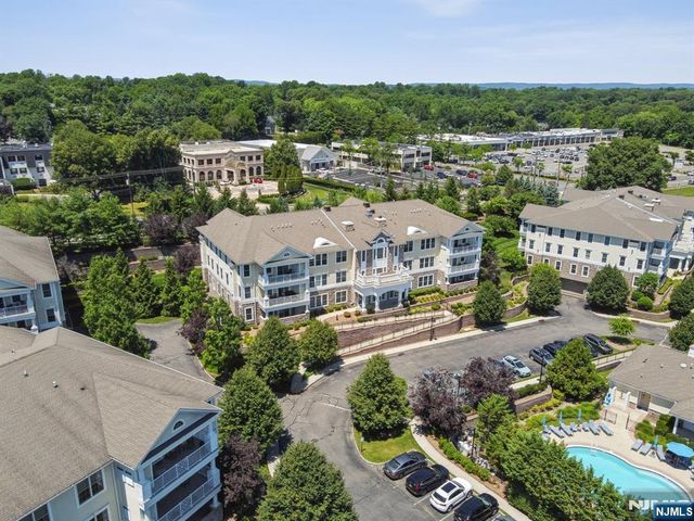 901 Four Seasons Lane, Woodcliff Lake, NJ 07677