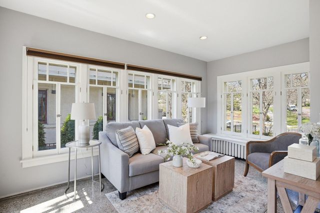 2200 Kenwood Parkway, Minneapolis, MN 55405