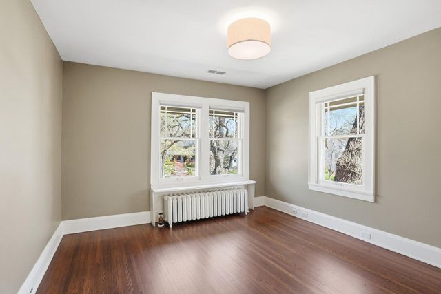 2200 Kenwood Parkway, Minneapolis, MN 55405
