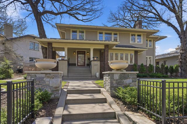 2200 Kenwood Parkway, Minneapolis, MN 55405