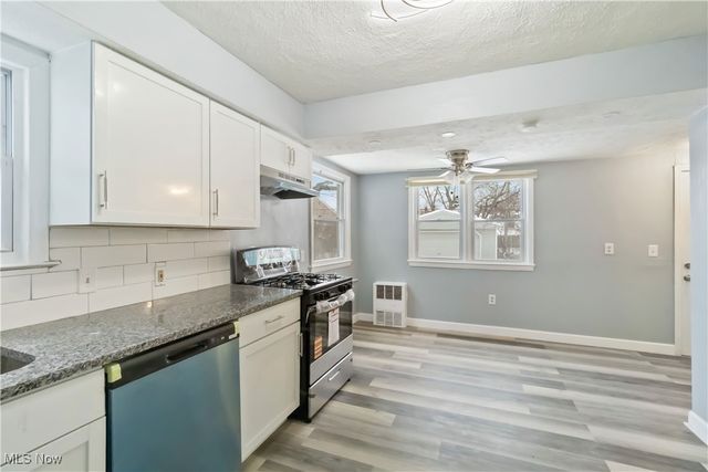 16402 Cloverside Avenue, Cleveland, OH 44128