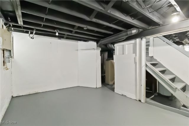 16402 Cloverside Avenue, Cleveland, OH 44128