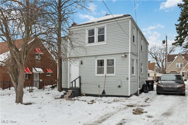 16402 Cloverside Avenue, Cleveland, OH 44128