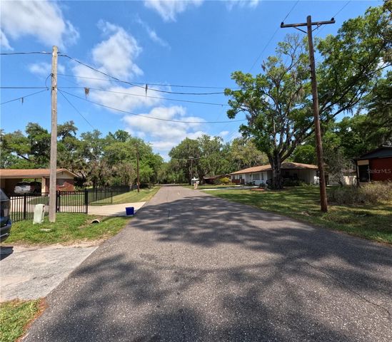 1103 N PENNSYLVANIA AVENUE, Plant City, FL 33563