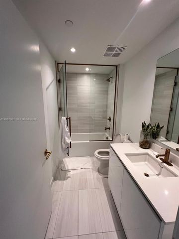 2678 Tigertail Avenue 502, Miami, FL 33133