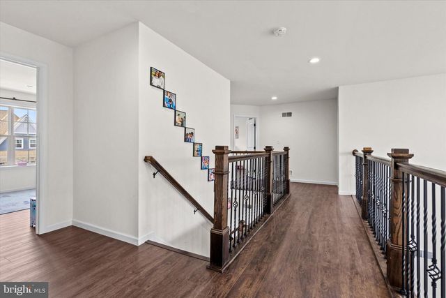 15 STALLION, Mechanicsburg, PA 17050