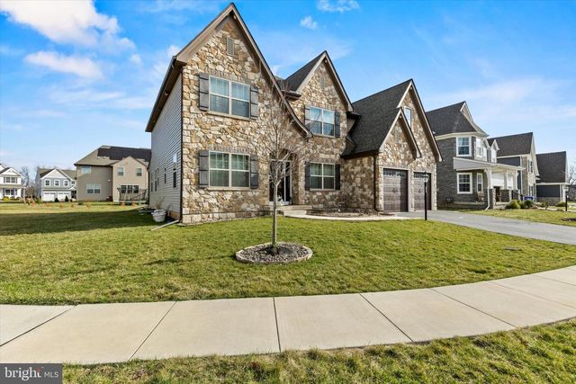 15 STALLION, Mechanicsburg, PA 17050