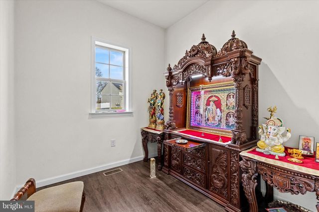 15 STALLION, Mechanicsburg, PA 17050