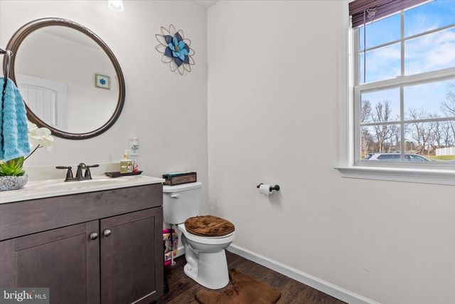 15 STALLION, Mechanicsburg, PA 17050