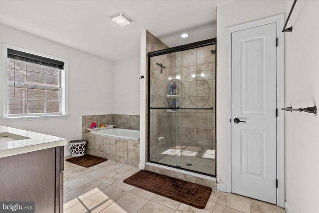 15 STALLION, Mechanicsburg, PA 17050