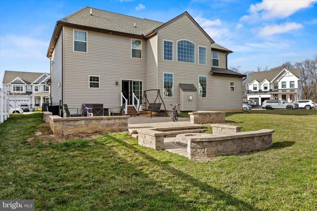 15 STALLION, Mechanicsburg, PA 17050