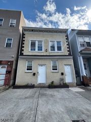 233 Rhode Island Ave, East Orange City, NJ 07018
