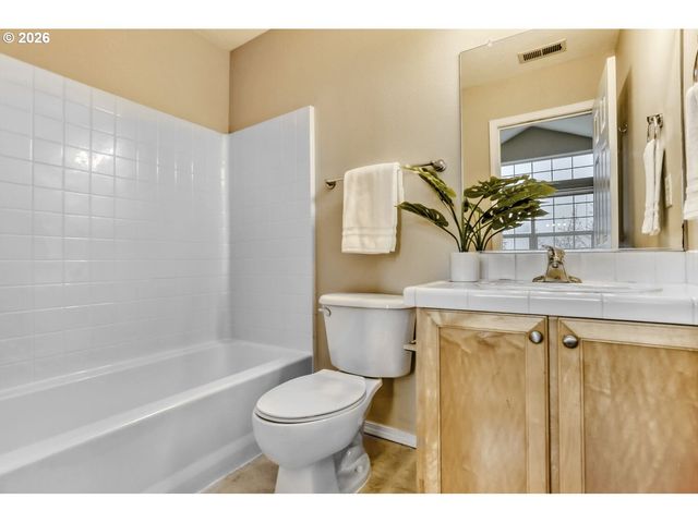 15487 BRIANNE Ct, Lake Oswego, OR 97035