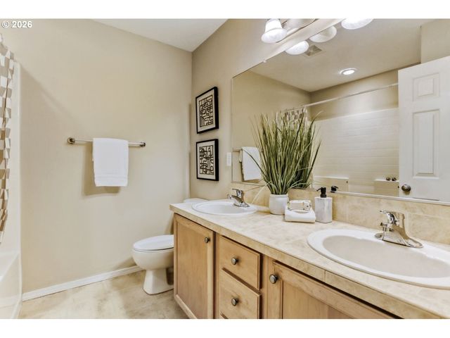 15487 BRIANNE Ct, Lake Oswego, OR 97035