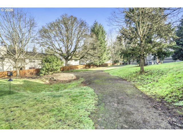 15487 BRIANNE Ct, Lake Oswego, OR 97035