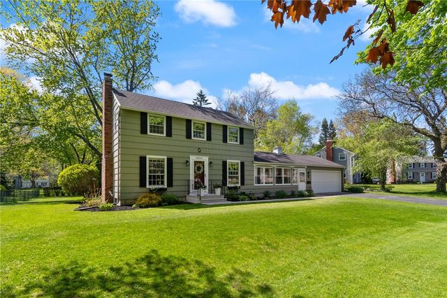 25 Lincolnshire Road, Webster, NY 14580