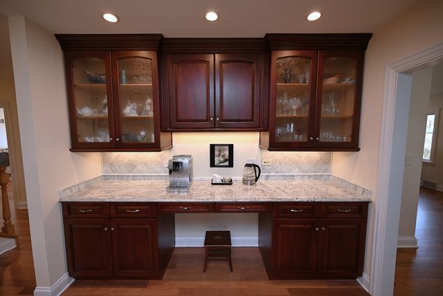 175 LAGOON Drive, Northfield, IL 60093