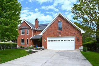 175 LAGOON Drive, Northfield, IL 60093