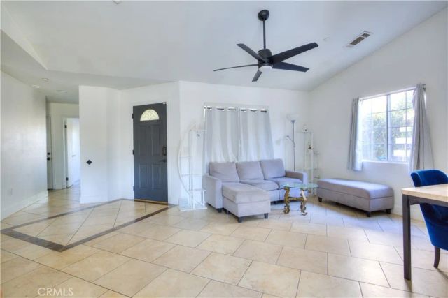 2676 5th, Riverside, CA 92507