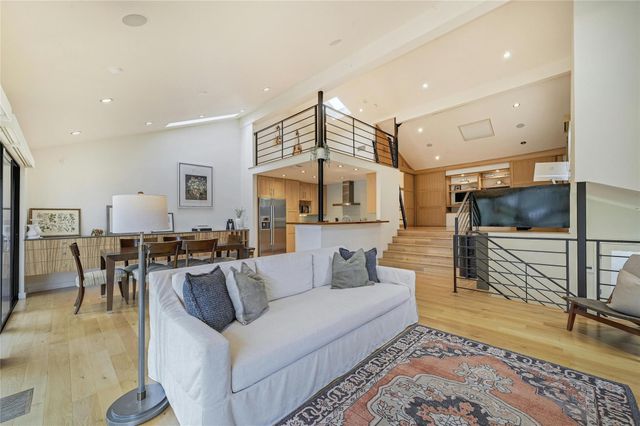 1821 Westlake DR 103, Austin, TX 78746