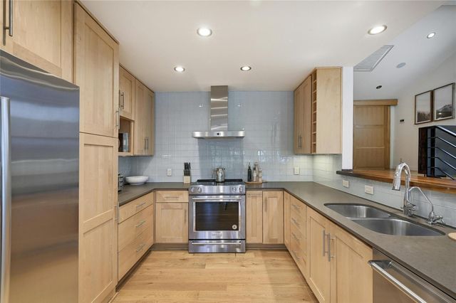 1821 Westlake DR 103, Austin, TX 78746