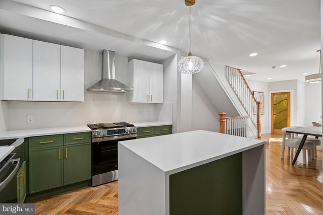 1033 CARPENTER ST, Philadelphia, PA 19147