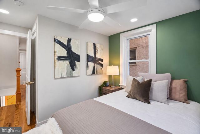 1033 CARPENTER ST, Philadelphia, PA 19147