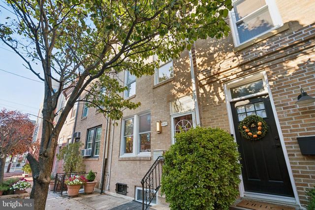 1033 CARPENTER ST, Philadelphia, PA 19147