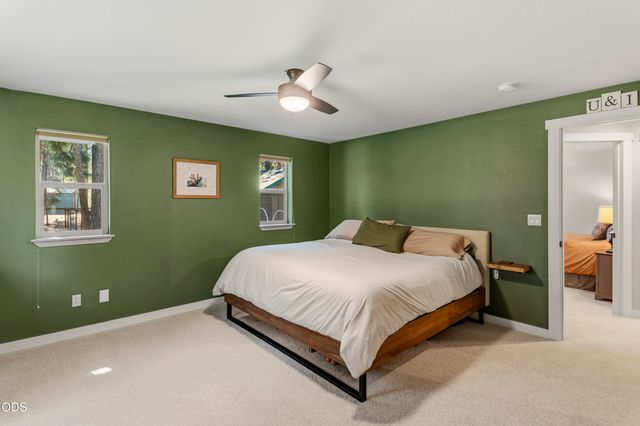 15375 Ponderosa Loop, La Pine, OR 97739