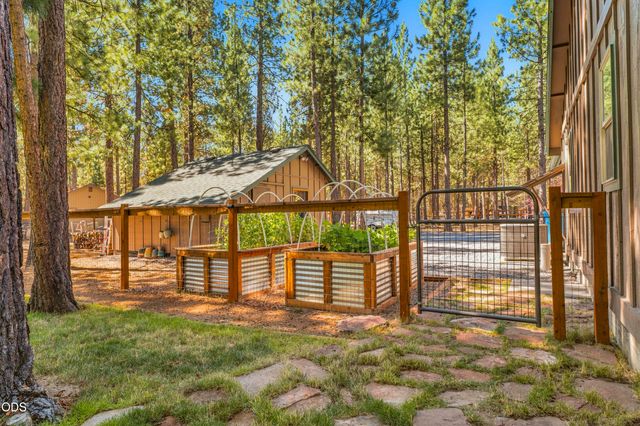15375 Ponderosa Loop, La Pine, OR 97739