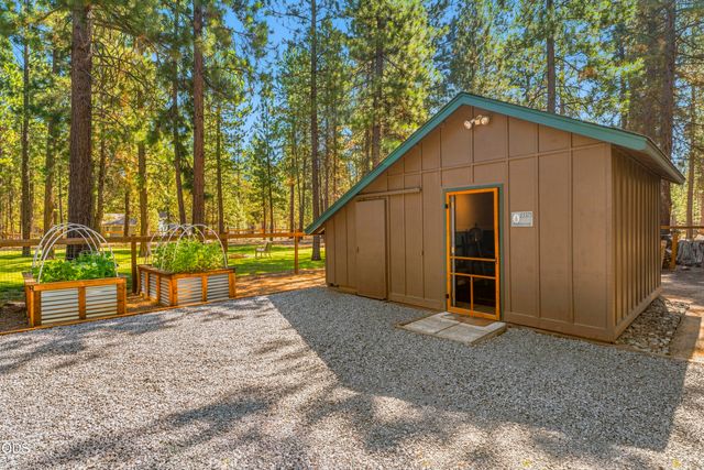 15375 Ponderosa Loop, La Pine, OR 97739