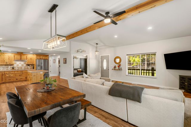 15375 Ponderosa Loop, La Pine, OR 97739