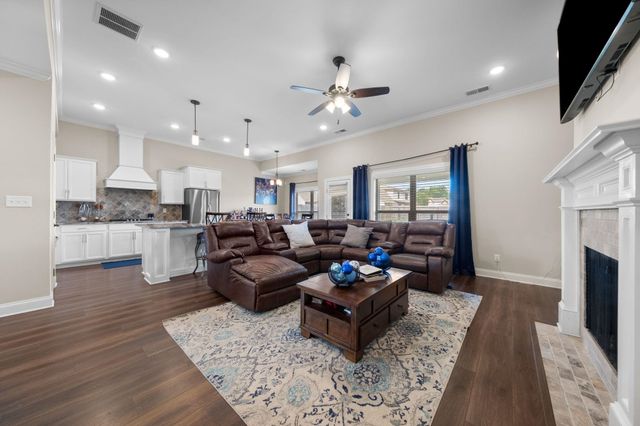 175 MARRIETTA DR, Oakland, TN 38060