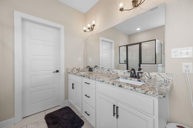 175 MARRIETTA DR, Oakland, TN 38060