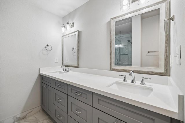 10618 Cranbrook Road, Houston, TX 77042