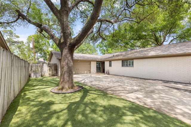 10618 Cranbrook Road, Houston, TX 77042