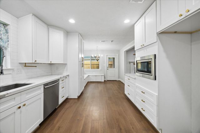 10618 Cranbrook Road, Houston, TX 77042