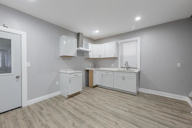 6944 S Racine Avenue, Chicago, IL 60636